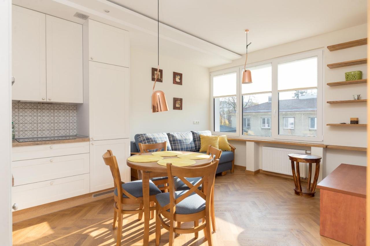Piekna 2-Bedroom Apartment Варшава Экстерьер фото