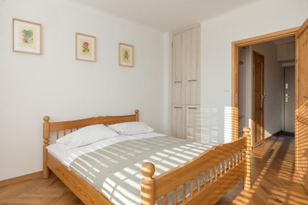 Piekna 2-Bedroom Apartment Варшава Экстерьер фото
